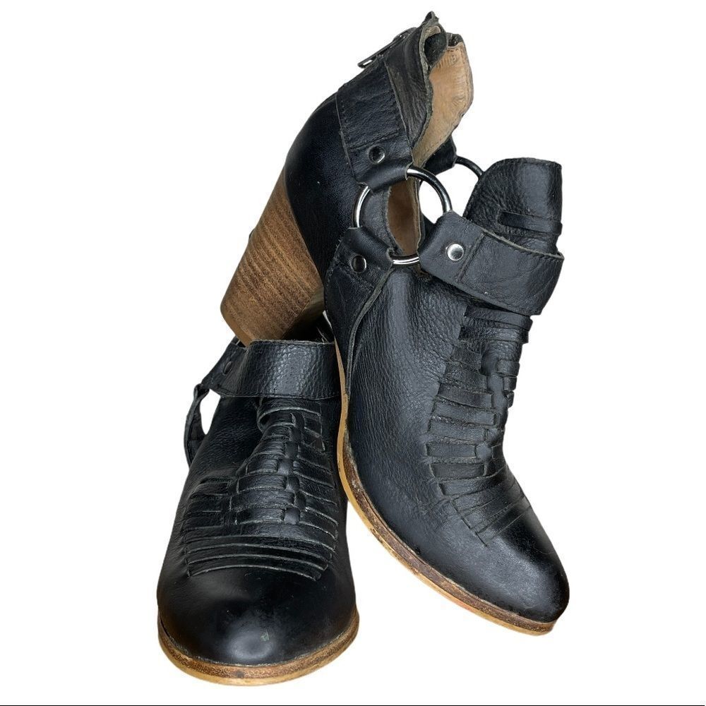 Leather Booties‎ Black